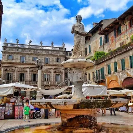 Wi-fi, Balcony, Kitchenette And Bathroom Apartman Verona